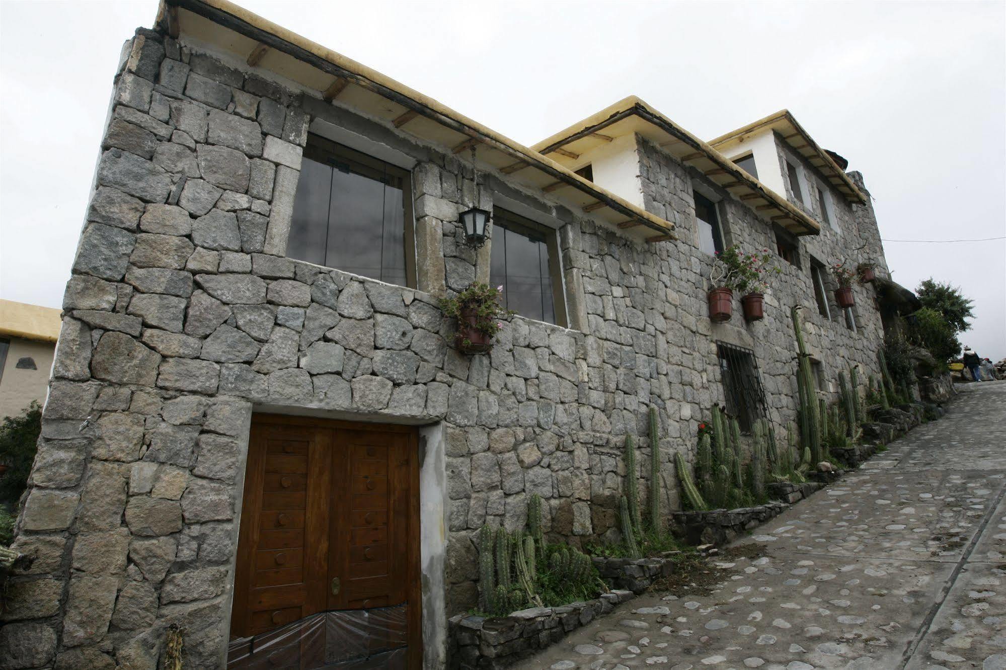 Hotel Kuntur Wassi Cabanaconde Exterior foto